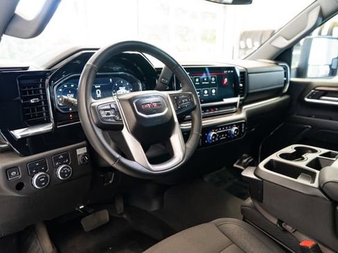 Used 2024 GMC Sierra 2500 SLE w/ SLE Value Package; AWD/4WD image 22