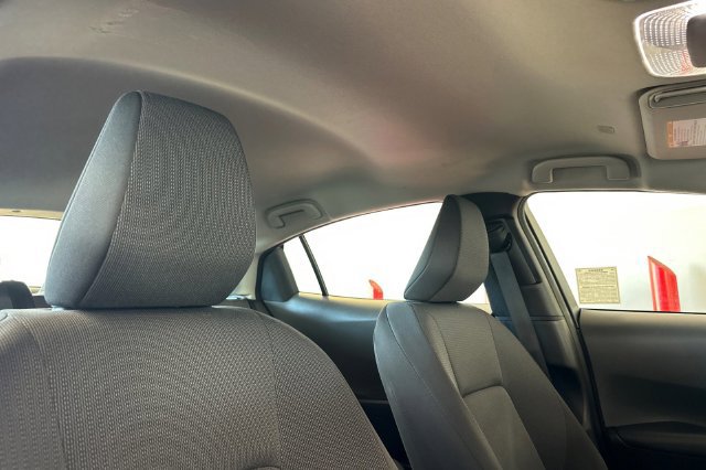 Certified 2025 Toyota Prius LE FWD image 21