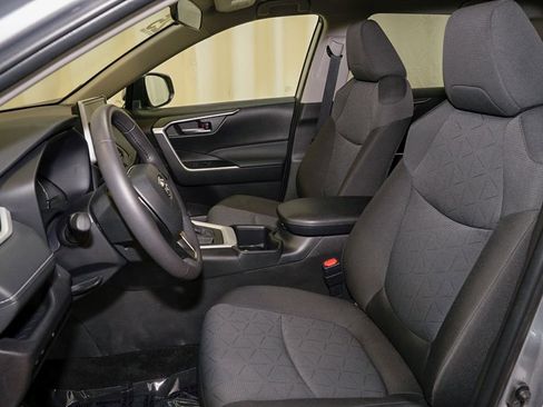 Used 2025 Toyota RAV4 XLE w/ Weather Package image 10