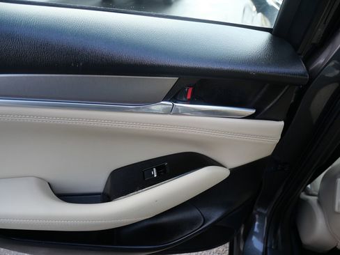 Used 2020 MAZDA MAZDA6 Touring image 22