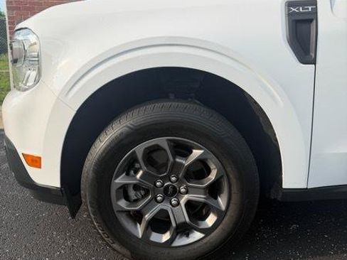 Used 2022 Ford Maverick XLT FWD image 3