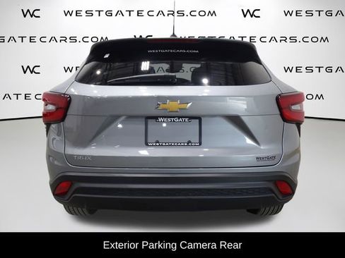 Used 2024 Chevrolet Trax LS FWD image 7