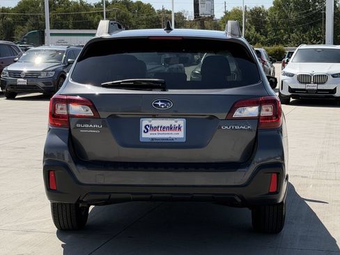 Used 2018 Subaru Outback 2.5i Premium AWD/4WD image 5