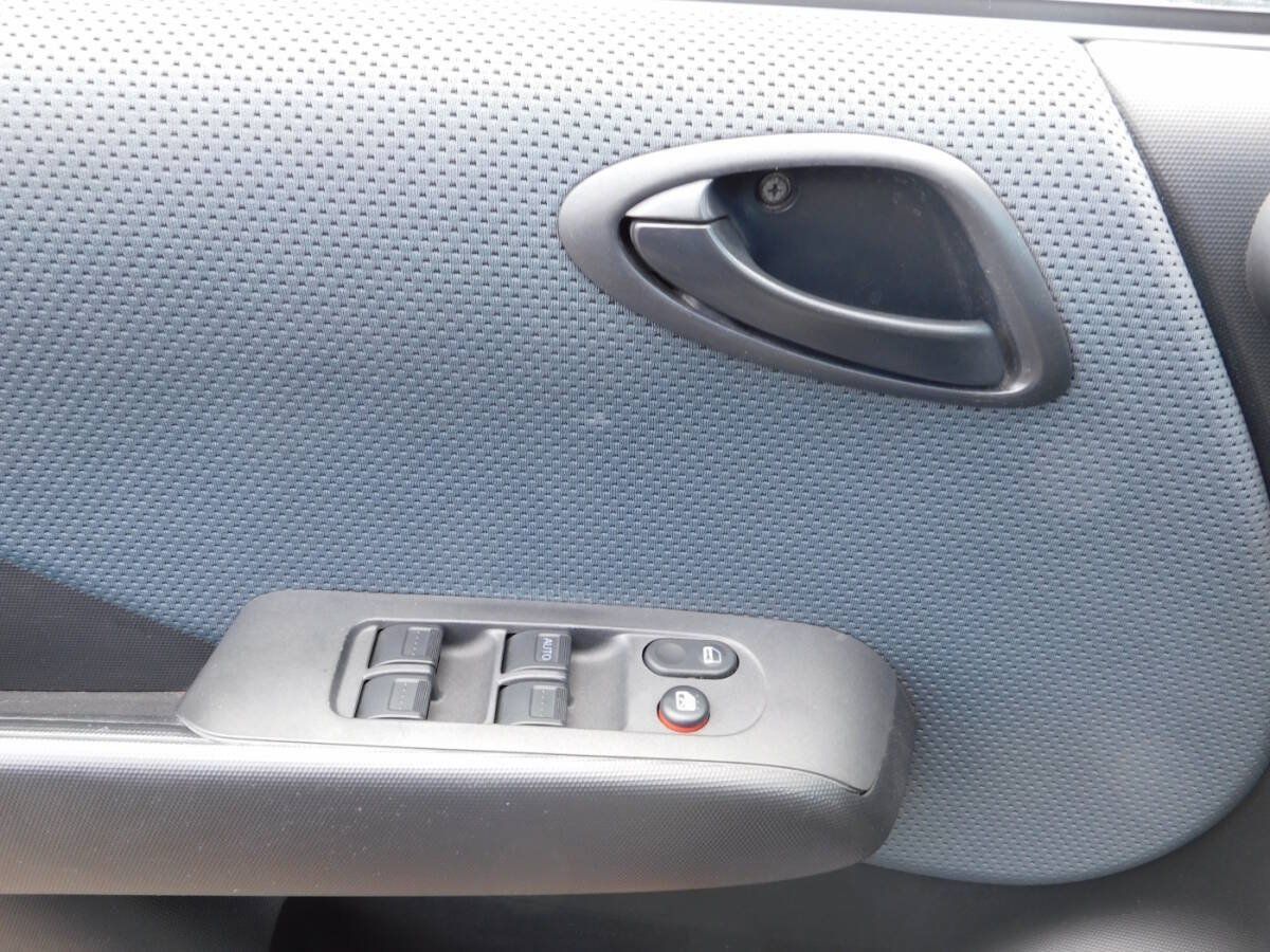 Used 2008 Honda Fit Sport image 16