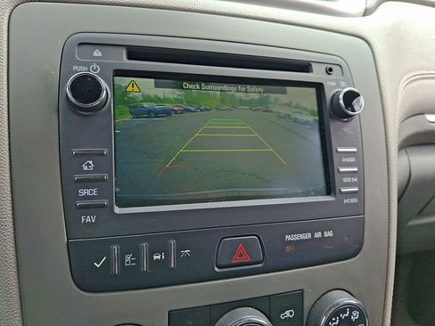 Used 2017 Chevrolet Traverse LS FWD image 28