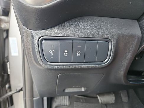 Used 2024 Kia Soul LX w/ Option Group 015 image 16