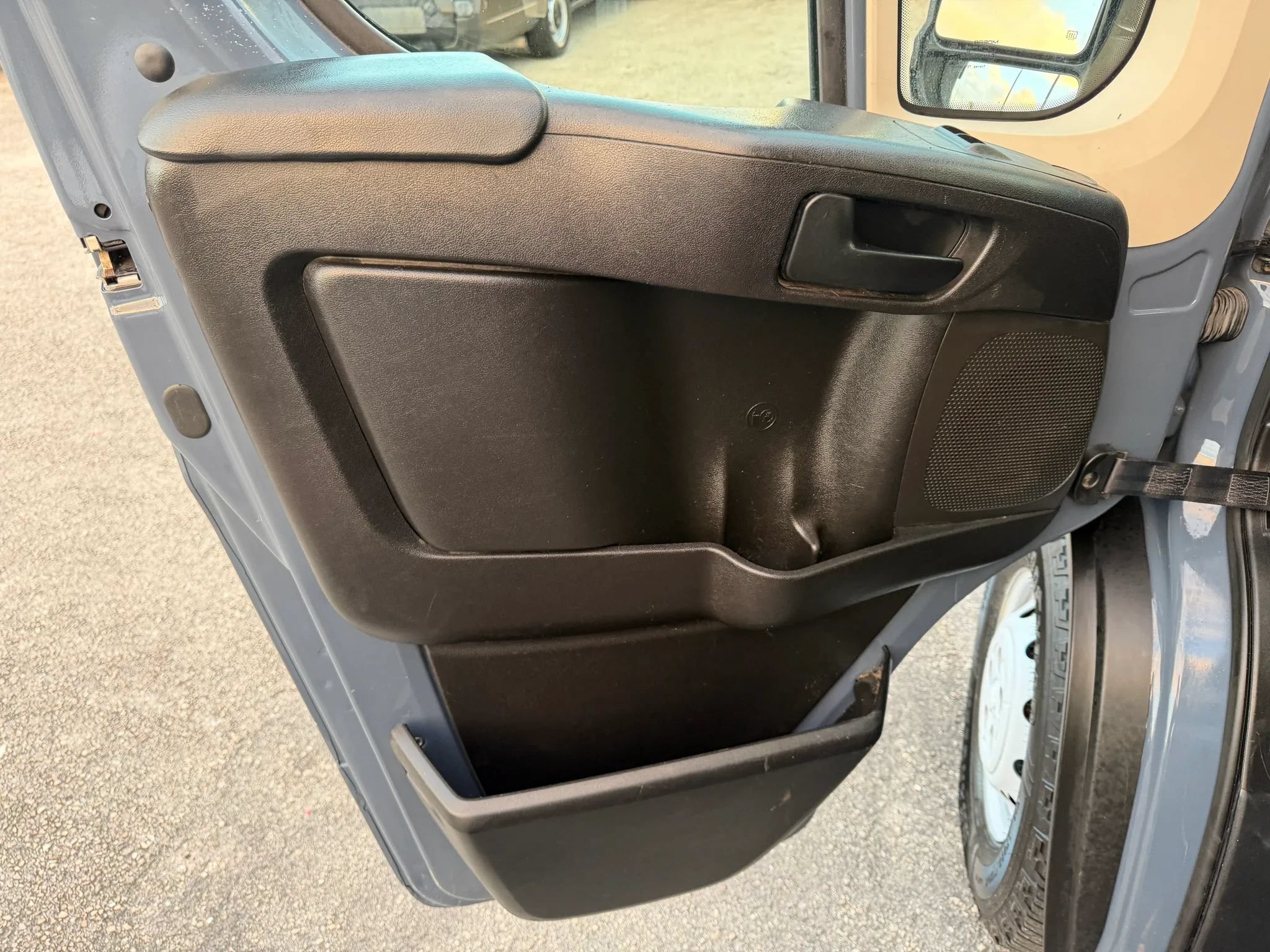 Used 2021 RAM ProMaster 3500 FWD image 11
