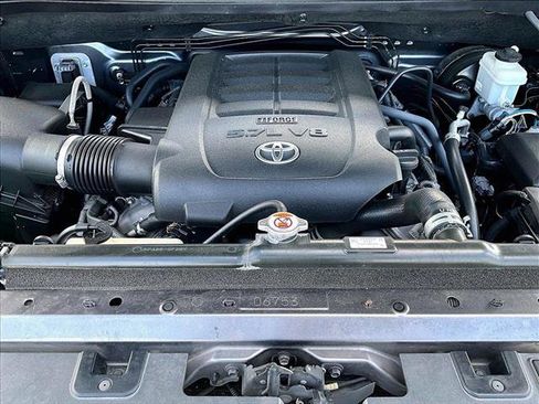 Used 2018 Toyota Tundra SR5 w/ SR5 Upgrade Package image 11