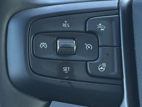 Used 2024 GMC Sierra 1500 AT4 w/ Technology Package AWD/4WD image 12