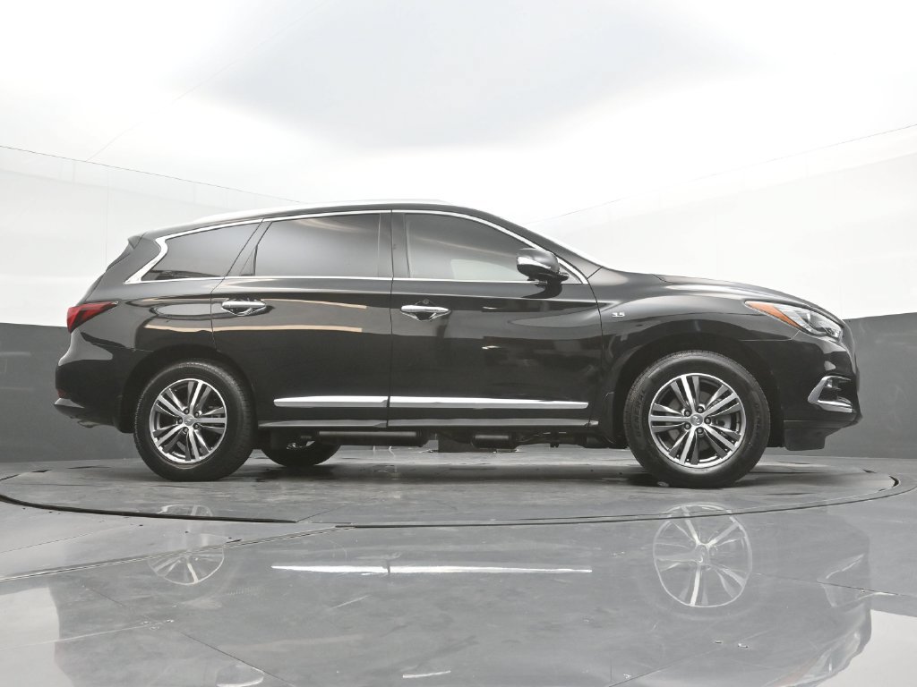 Used 2020 INFINITI QX60 Luxe w/ Essential Package FWD image 42