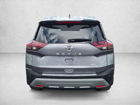 Used 2021 Nissan Rogue SV w/ Premium Package FWD image 6