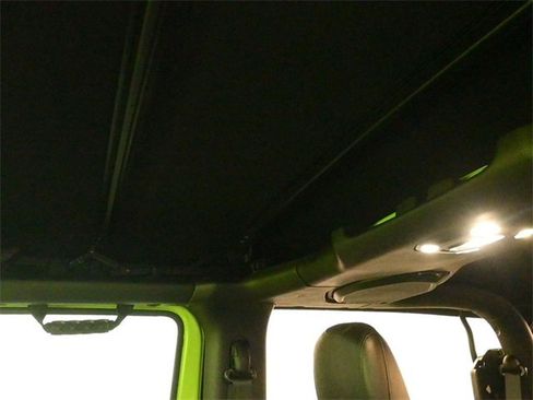 Used 2021 Jeep Wrangler Rubicon image 18