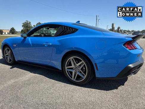 Used 2026 Ford Mustang Coupe RWD image 6