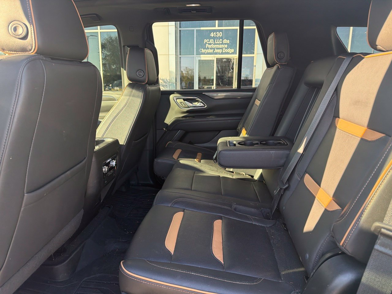 Used 2023 GMC Yukon AT4 w/ Technology Package AWD/4WD image 19
