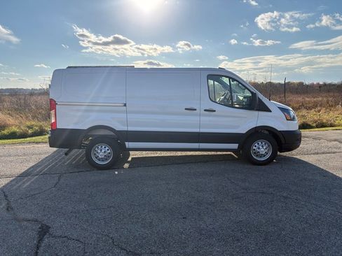 New 2026 Ford Transit 250 Low Roof AWD image 11