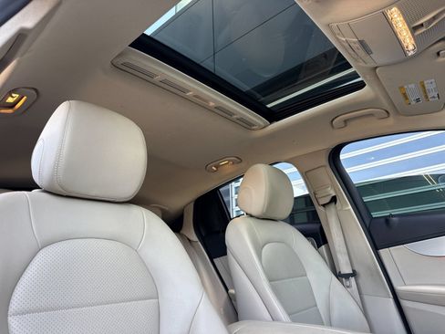 Certified 2023 Mercedes-Benz GLC 300 4MATIC Coupe image 17