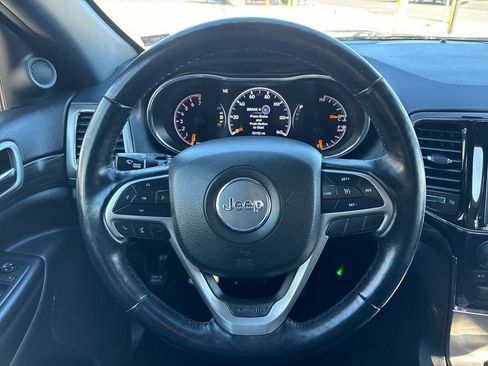 Used 2021 Jeep Grand Cherokee Laredo X image 14