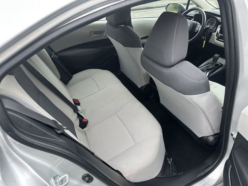 Used 2022 Toyota Corolla LE image 32