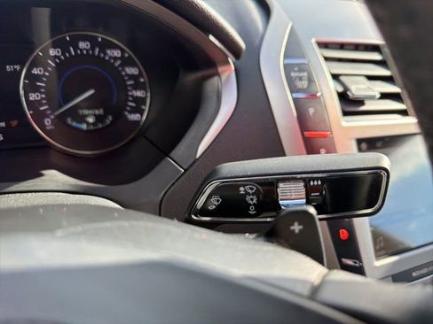 Used 2019 Lincoln MKZ Reserve w/ Reserve Plus Package image 30