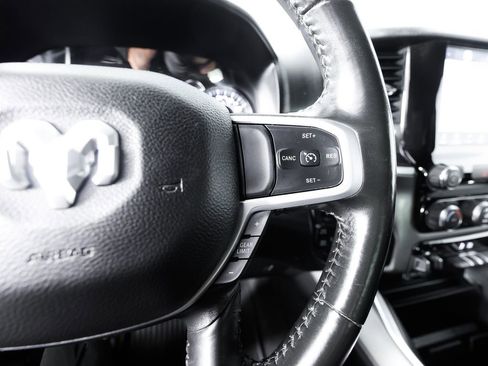 Used 2022 RAM 1500 Big Horn AWD/4WD image 30