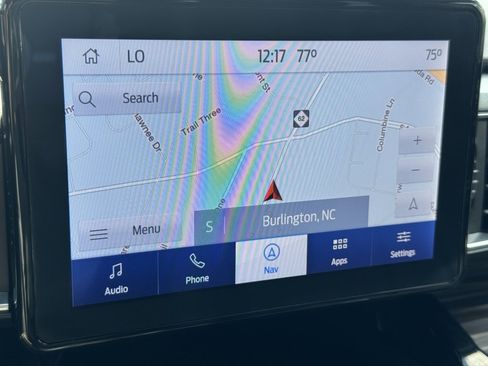 Used 2022 Ford Explorer Limited w/ Equipment Group 301A image 9