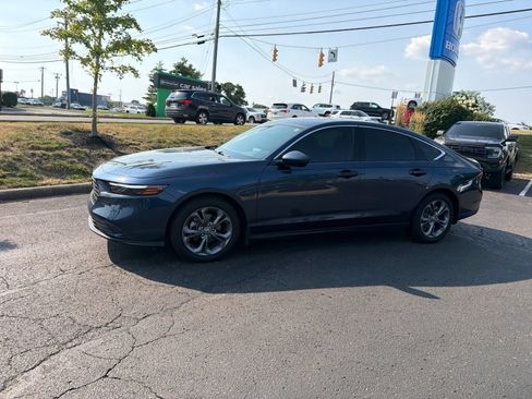 Used 2024 Honda Accord EX image 21