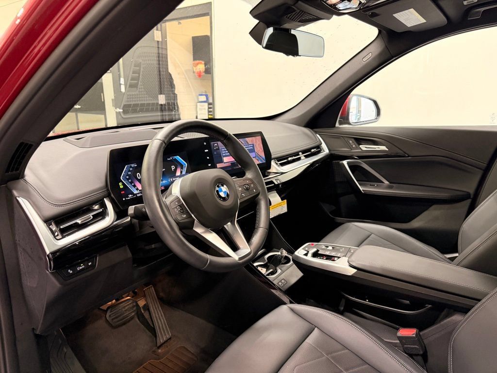 Used 2026 BMW X1 xDrive28i AWD/4WD image 11