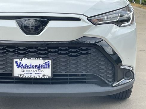 Used 2023 Toyota Corolla Cross AWD Hybrid image 8