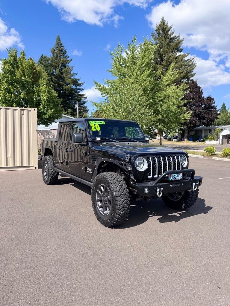 Used 2020 Jeep Gladiator Overland AWD/4WD image 3