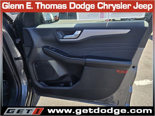 Used 2025 Ford Escape Platinum AWD/4WD image 35