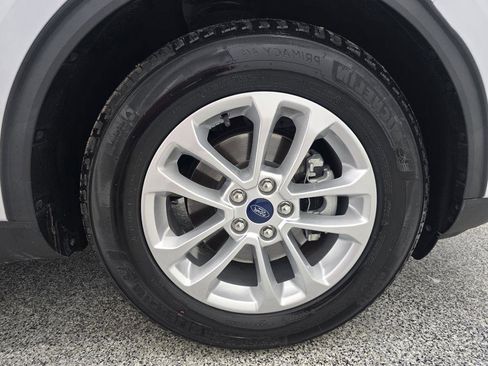 Used 2021 Ford Escape SE FWD image 34