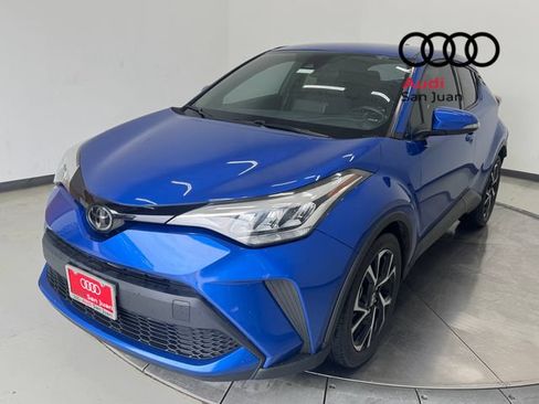 Used 2022 Toyota C-HR XLE FWD image 3