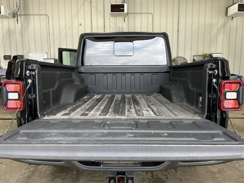 Used 2020 Jeep Gladiator Rubicon AWD/4WD image 22