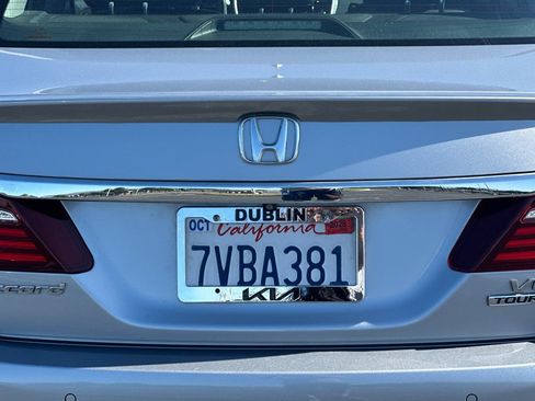 Used 2017 Honda Accord Touring image 46