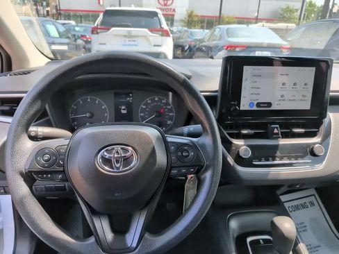 Used 2024 Toyota Corolla LE FWD image 24