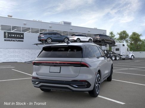 New 2026 Lincoln Nautilus Reserve AWD/4WD image 8