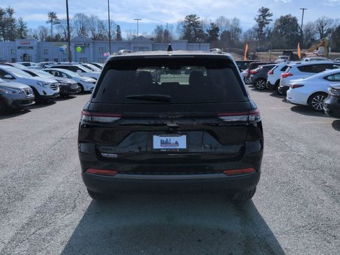 New 2026 Jeep Grand Cherokee Altitude AWD/4WD image 7
