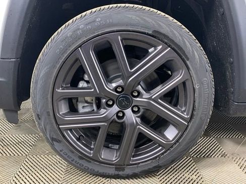 New 2026 Jeep Compass Limited image 8