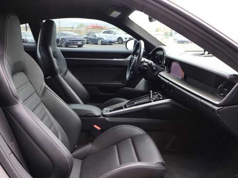 Used 2021 Porsche 911 Turbo S image 24