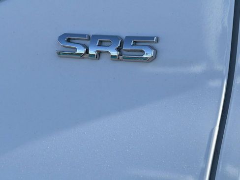 Used 2022 Toyota Tundra SR5 w/ Convenience Package RWD image 7