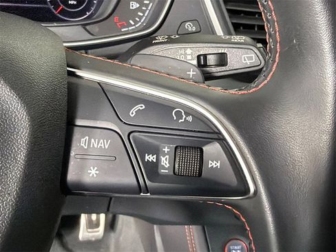 Used 2020 Audi SQ5 Prestige w/ Prestige Package image 28