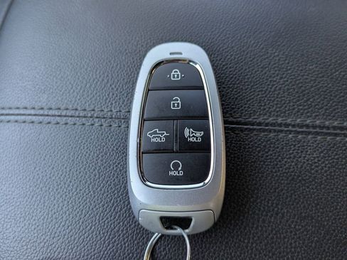 Used 2022 Hyundai Santa Cruz SEL Premium image 29