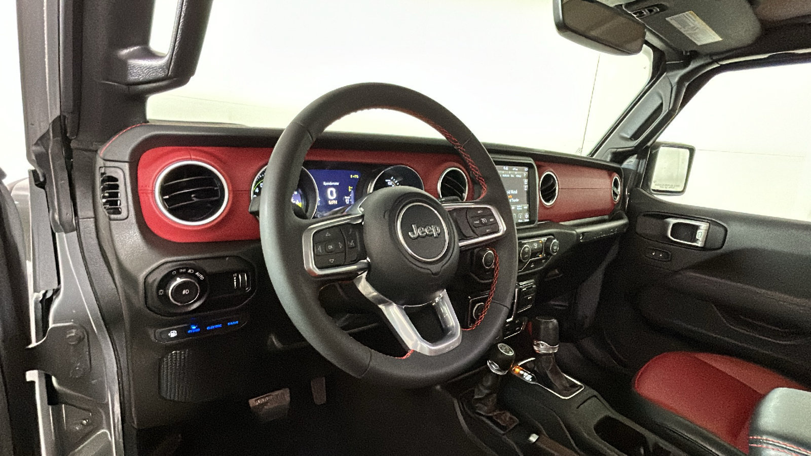 Used 2023 Jeep Wrangler Unlimited Rubicon 4xe AWD/4WD image 16