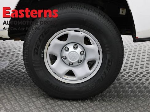 Used 2019 Toyota Tacoma SR RWD image 31