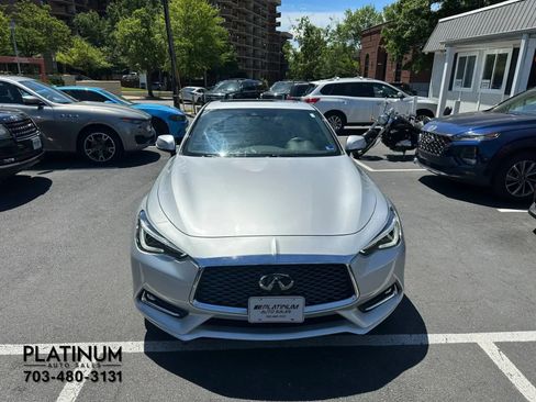 Used 2019 INFINITI Q60 3.0t Luxe w/ Essential Package AWD/4WD image 4