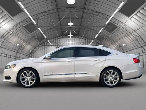 Used 2017 Chevrolet Impala Premier w/ Enhanced Convenience Package FWD image 4