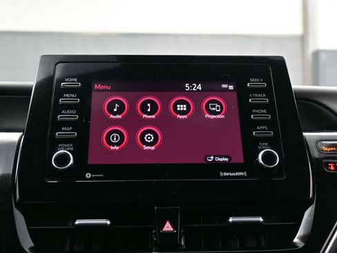 Used 2023 Toyota Camry SE image 19