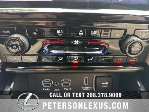 Used 2023 Jeep Grand Cherokee L Limited w/ Luxury Tech Group II AWD/4WD image 16