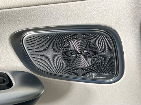 Certified 2024 Mercedes-Benz GLC 300 4MATIC image 19