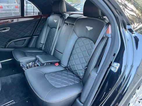 Used 2014 Bentley Mulsanne image 20
